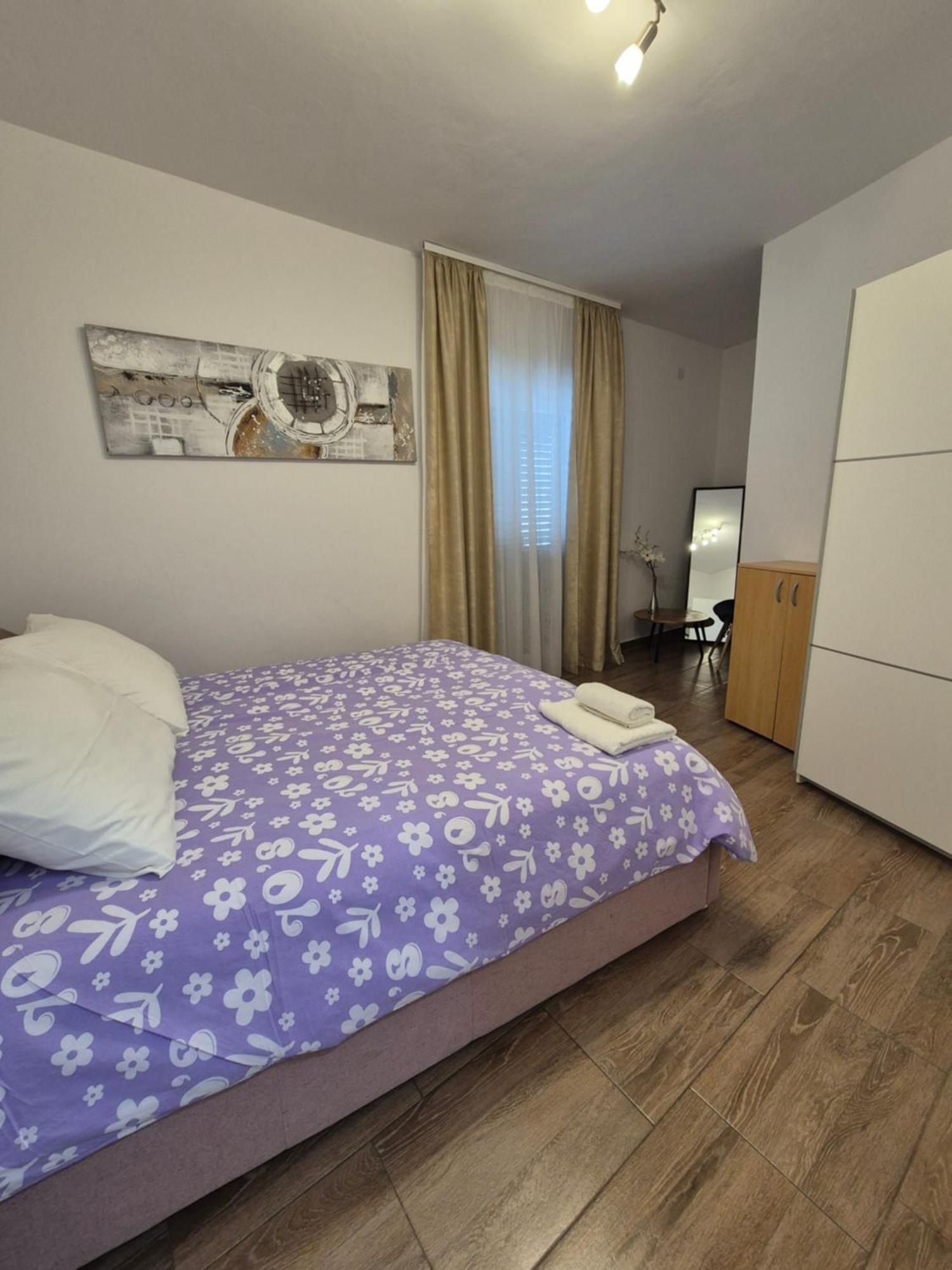 Apartman Smoljic 4+2 Primošten Exterior foto